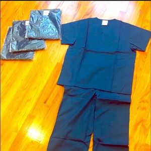 Brand new all heart scrub size SML